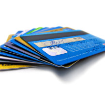 CHECK24-Studie zum Abschluss von Kreditkartenverträgen