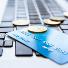 Kreditkartenkredite Oktober 2025 – Zinsen, Volumen, Ausfallquoten, Spreads in USA, Eurozone und Deutschland