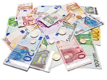Haufen mit zahlreichen Euronoten