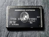 Schwarze Luxuskreditkarte von American Express