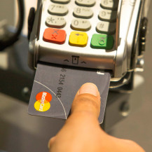 3 Fakten zu MasterCards biometrischer Kreditkarte